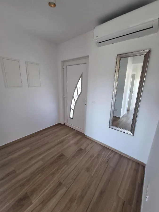 Apartment Villa Madison Posedarje Croatia